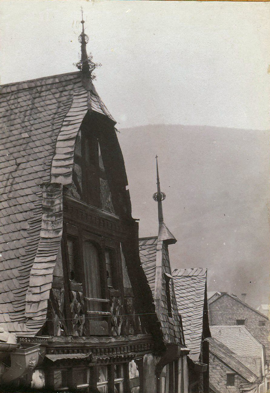 Giebel in 1900